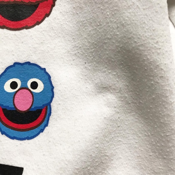 H&M X Sesame Street sweatshirt GUC 8-10Y - Picture 4 of 6